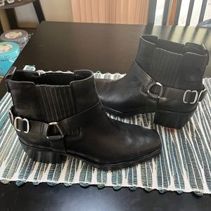 Sam Edelman black booties size 10